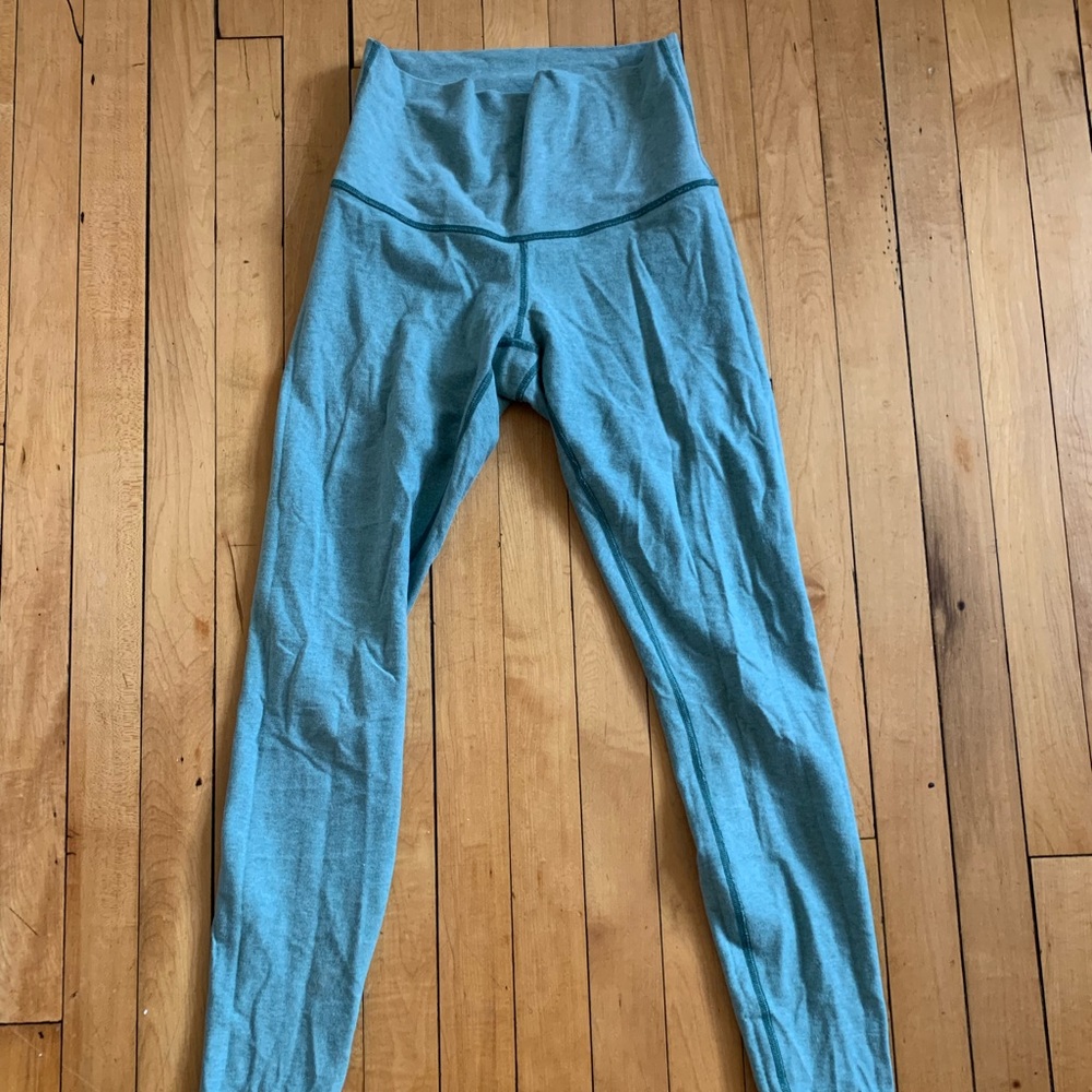 Lululemon pale green full length wunder under, like new, size 6